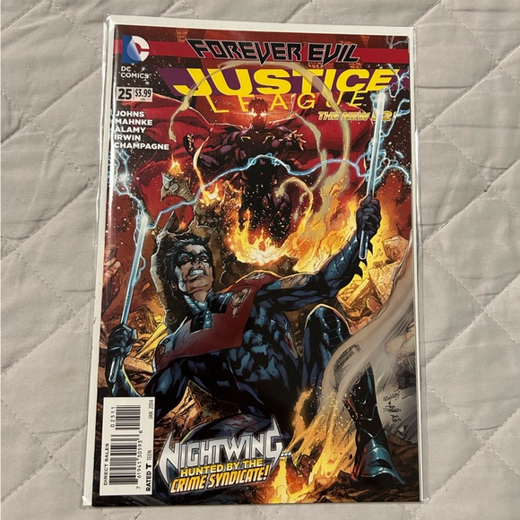 NEW 52 JUSTICE LEAGUE - Picture 2 of 6